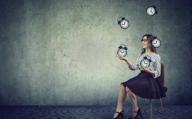 the-juggler-health-safety-software-compliance-woman-670×415